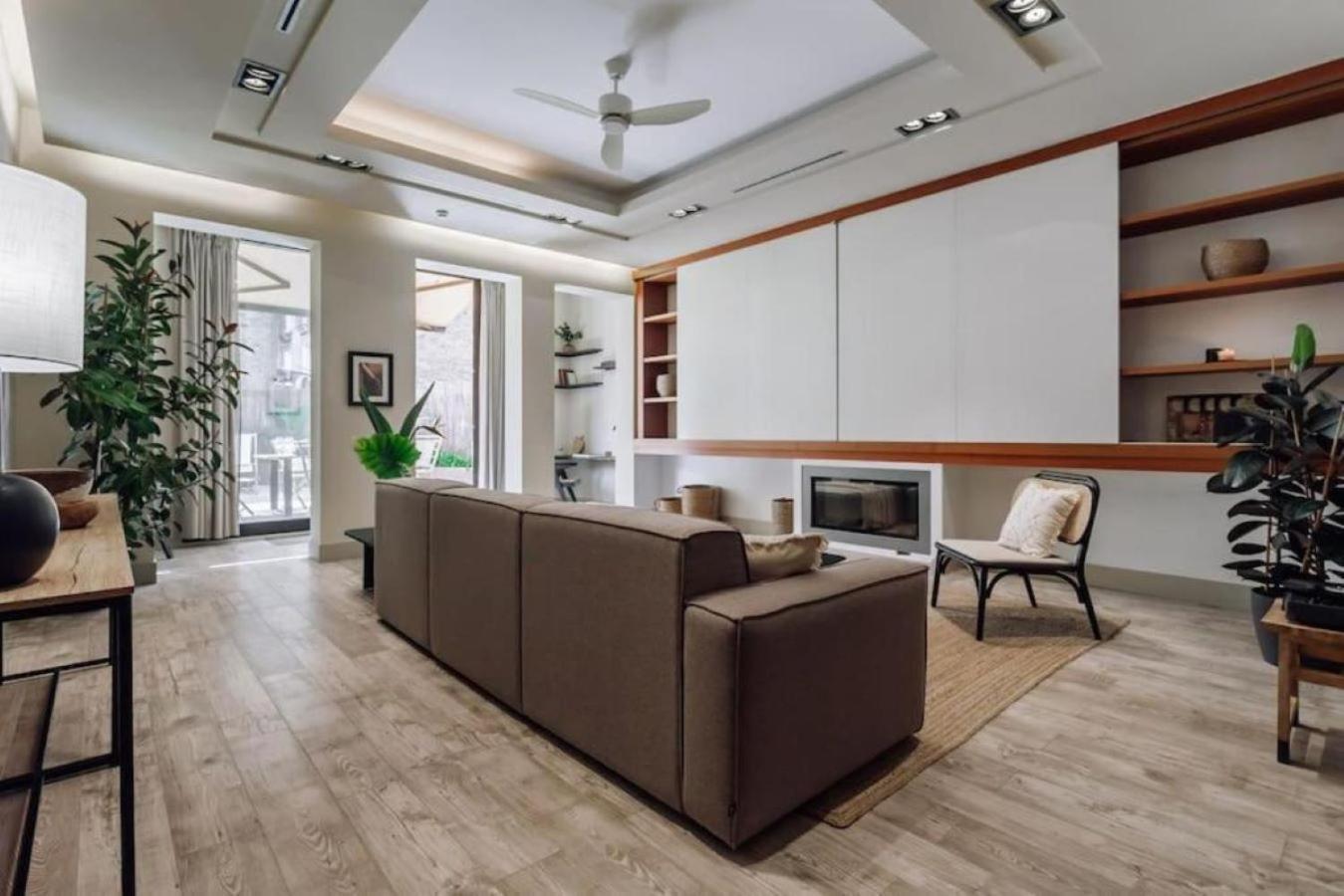 Matadi - One Bedroom And Terrace In Eixample Esquerra Barcelona